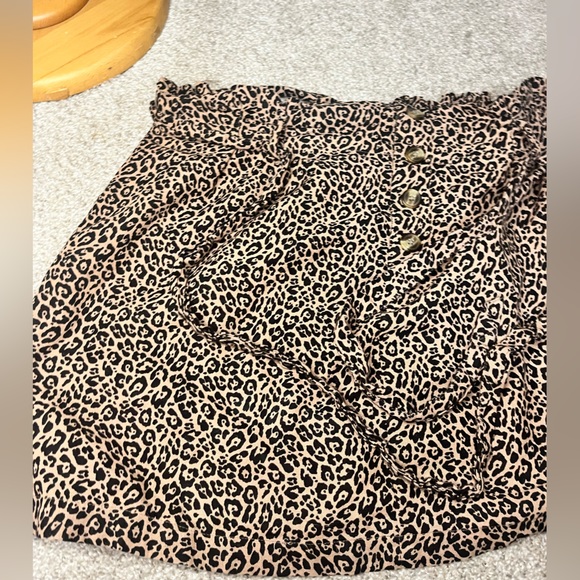 American Eagle Outfitters Cheetah Print Skirt - Picture 5 of 7